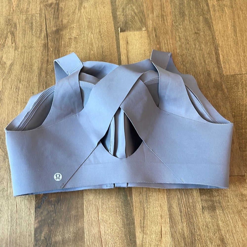 Lululemon Sports Bra - Picture 2 of 3